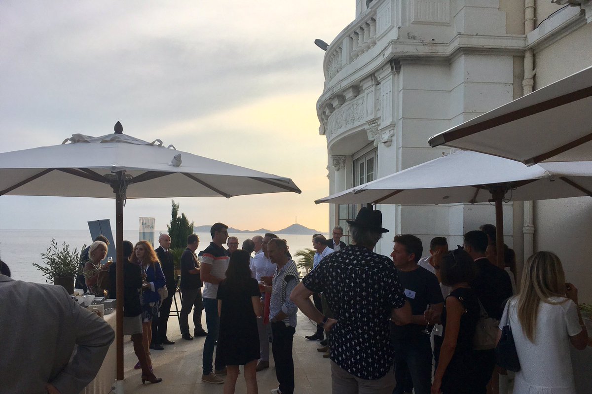 MarseilleChanot's tweet photo. Belle soirée de lancement des #VoilesdeChanot 2017 à la #VillaGaby avec #TeamWinds @MCOCongres et @latruffenoire ! https://t.co/TUoBX3gJvX