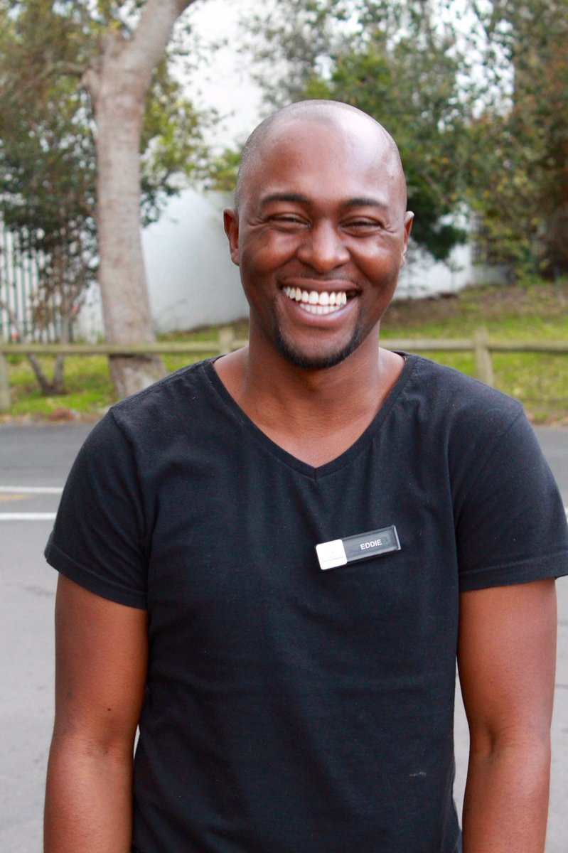 Meet Eddie! 🤙🏼🇿🇦🌍
For the full story: bit.ly/2u8jN6W 👈🏼
#TravelTuesday #CapeTown #familytravel