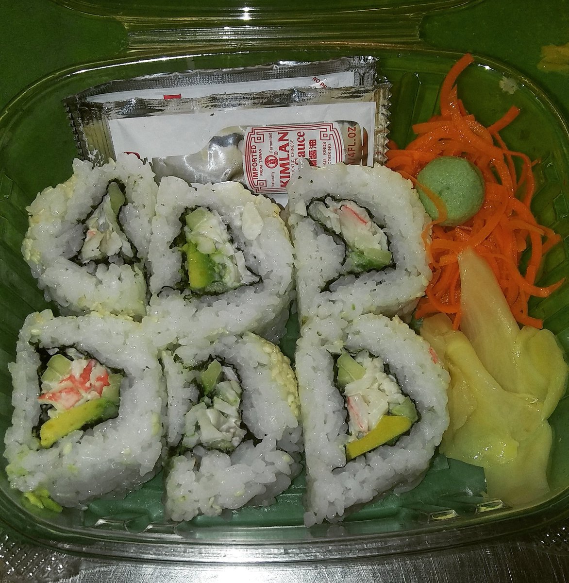 Andes_Catering's tweet photo. #rolls anyone?!?!?! #sushi 🍣 #rod #chefrod #cheflife #andes_catering #damn https://t.co/uP25LGf0eG