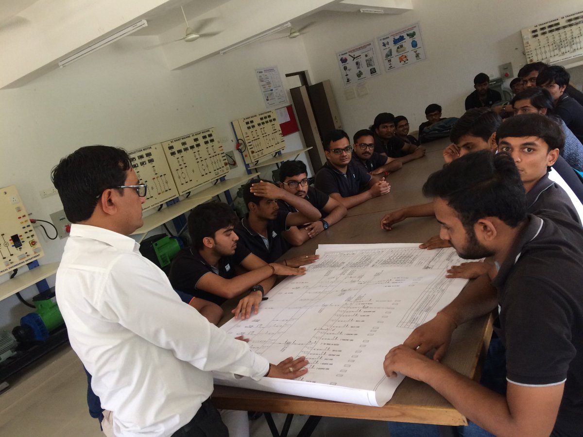 DarshanUniv's tweet image. #Electrical #Engineering department organized one day hands-on session on “Power &amp;amp; Control wiring using Contactors”