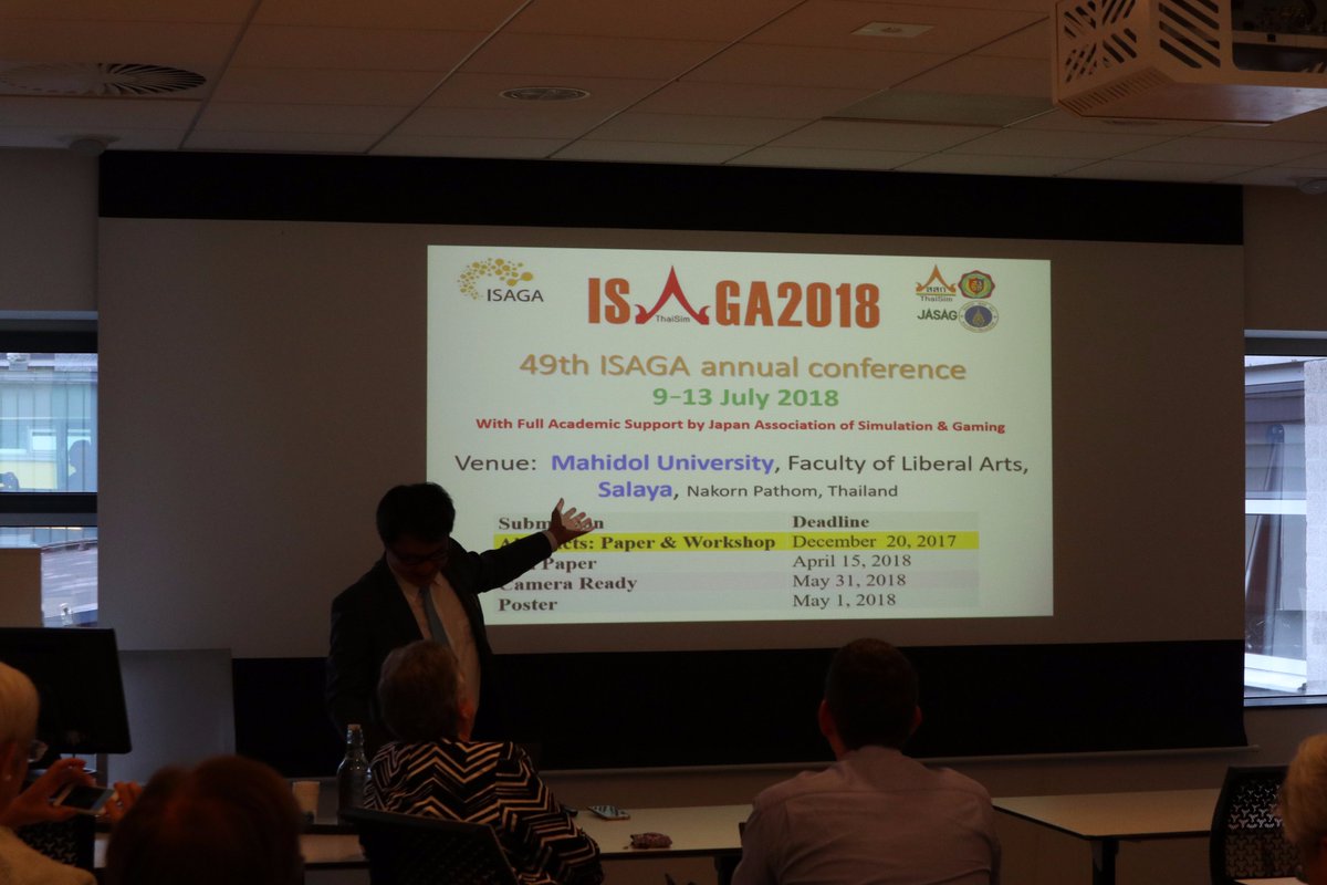 NPO_JASAG's tweet image. オランダ・デルフトでのISAGA2017は2日目を迎えています。その中で来年度のタイでの大会案内がありました。JASAGメンバーでもあるタマサート大学の浜田先生が積極的に参加を呼びかけておられます。