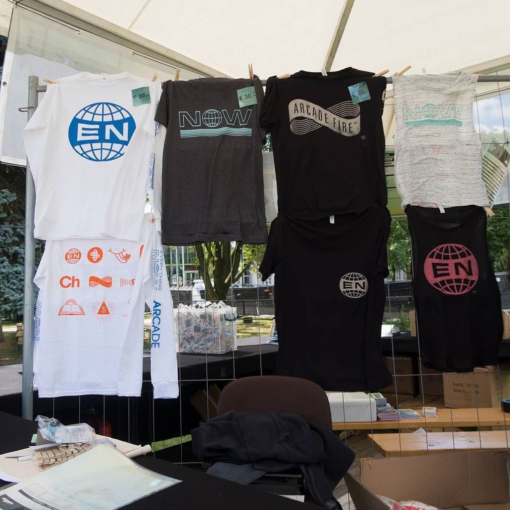 Posthof_Linz's tweet photo. via https://t.co/OSVjTgntPy: Merch: check
#afhos #afhos17 #festival #linz #live #openair #arcadefire #show #music #musik #concert #konzert… https://t.co/f9KLEaVMBe