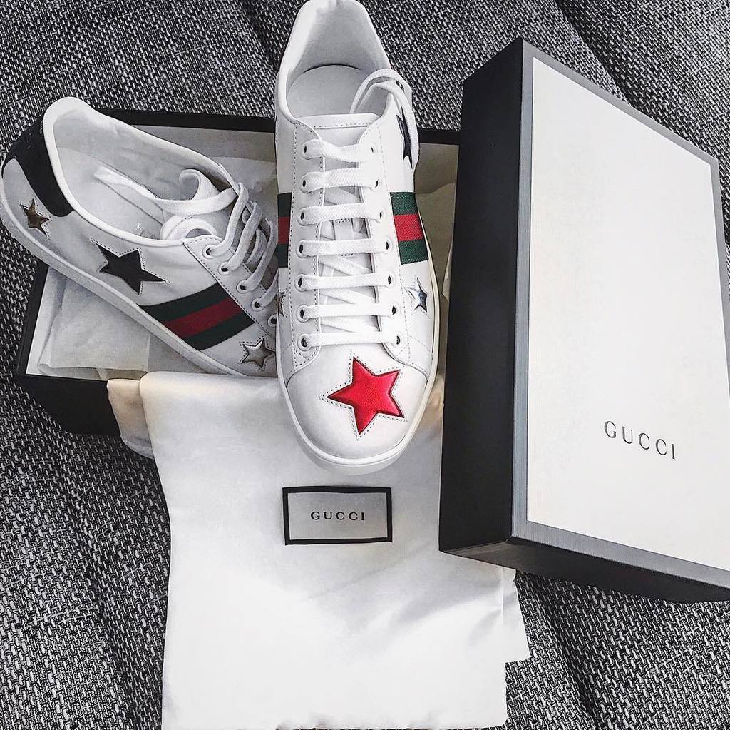 anastylevision's tweet photo. New in!💫⭐️@Gucci #gucci #sneaker #fashionlover #blogger #fashion #instadaily #luxury #ootd #wiwtd #fashionblogger_… https://t.co/g8KEReQSzR https://t.co/JuDZH8zXEp