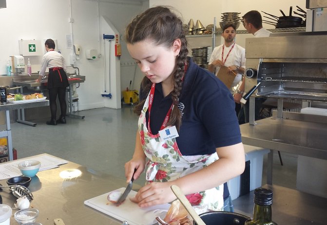 SWChefComp's tweet photo. The Wiltshire Junior Chef competition takes place @WiltsColl today. Best of luck to all competing! https://t.co/XOM7nGfCOP https://t.co/1HvJKbHgod