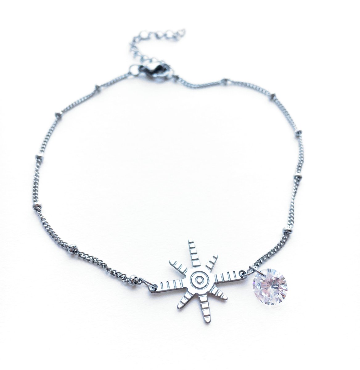 Star anklet in stainless steel: etsy.me/2v6SgjM #olizzjewelry #anklet #staranklet #anklebracelet #silveranklet #footjewelry