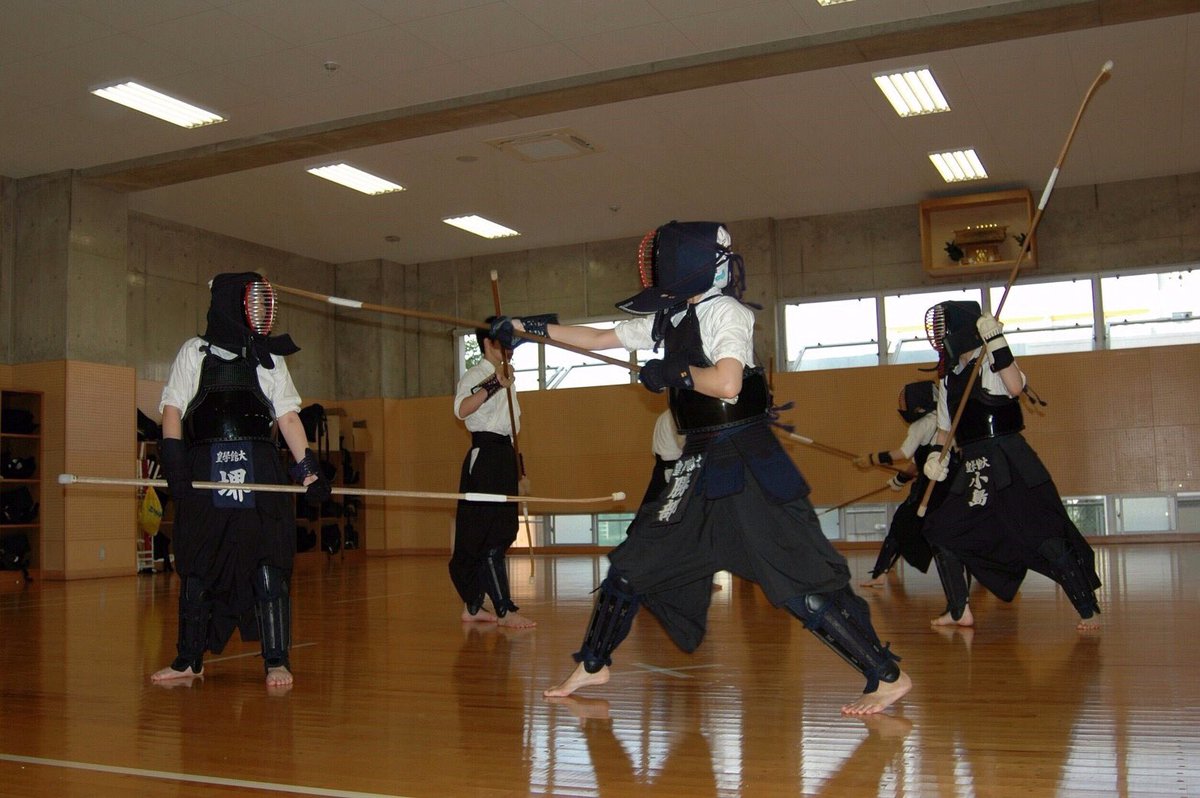 皇學館大学薙刀部 防具練習です