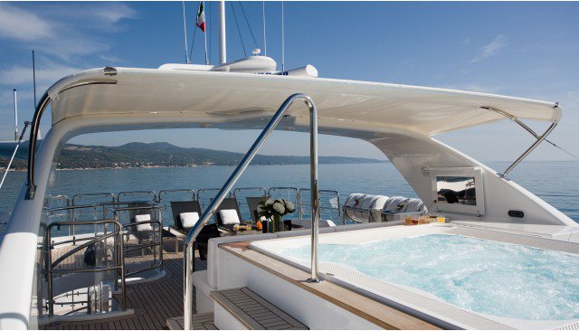 37m Benetti on offer!
- 2007
- 10 guests in 5 cabins
For an exclusive inspection of the yacht, please contact yachtmarket.lu