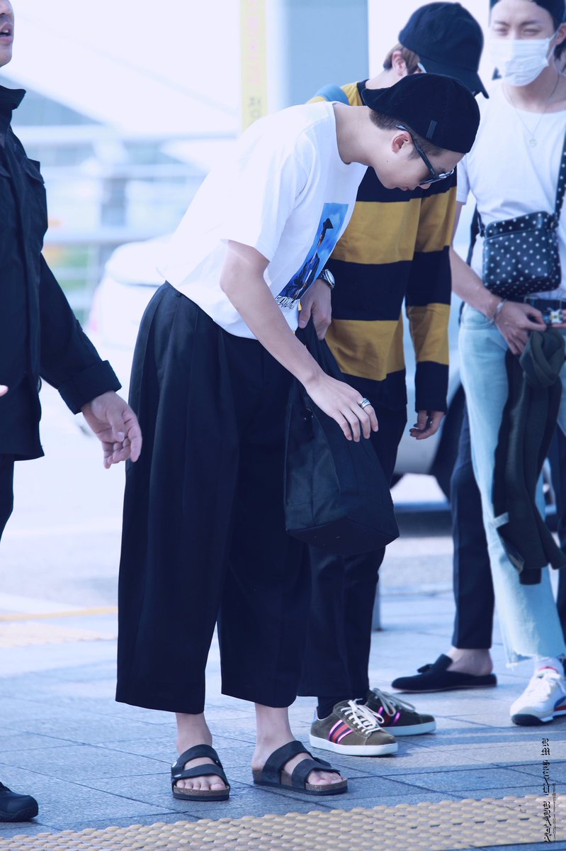 170628_#남준 #알엠 #랩몬 #rapmonster #쭈니 
✨언제나 멋쨍이😎👍🏻