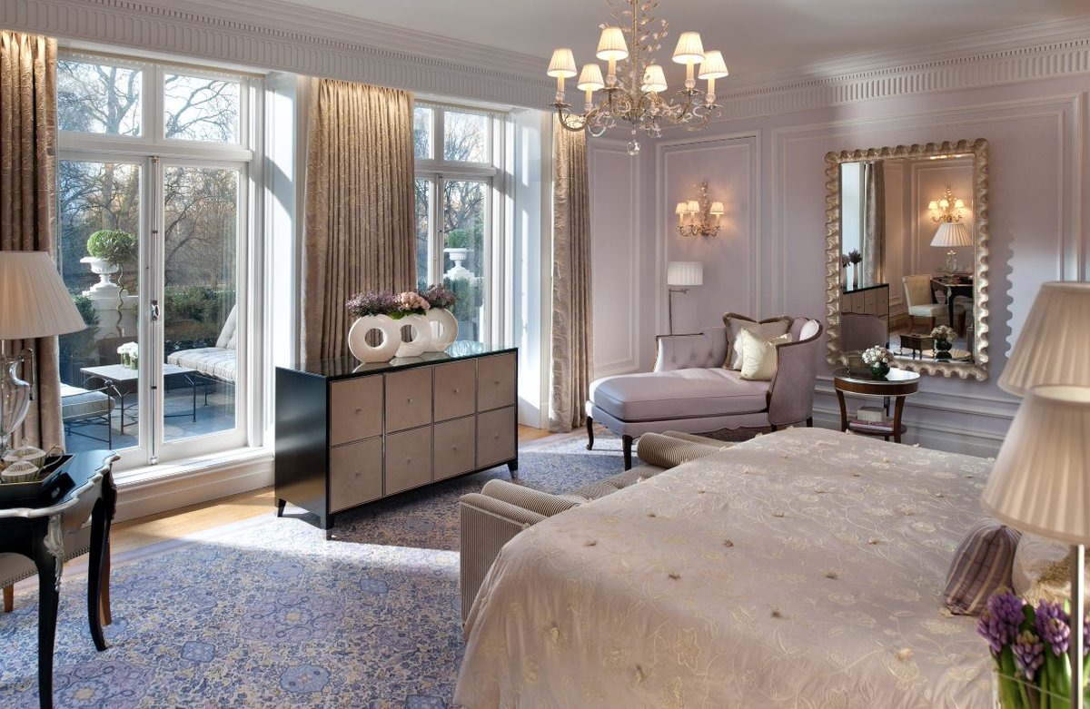 We’ve named <a href="/MO_LONDON/">Mandarin Oriental Hyde Park, London</a> in our list of #elitecollection #Top100Suites in the world: bit.ly/Top100Suites