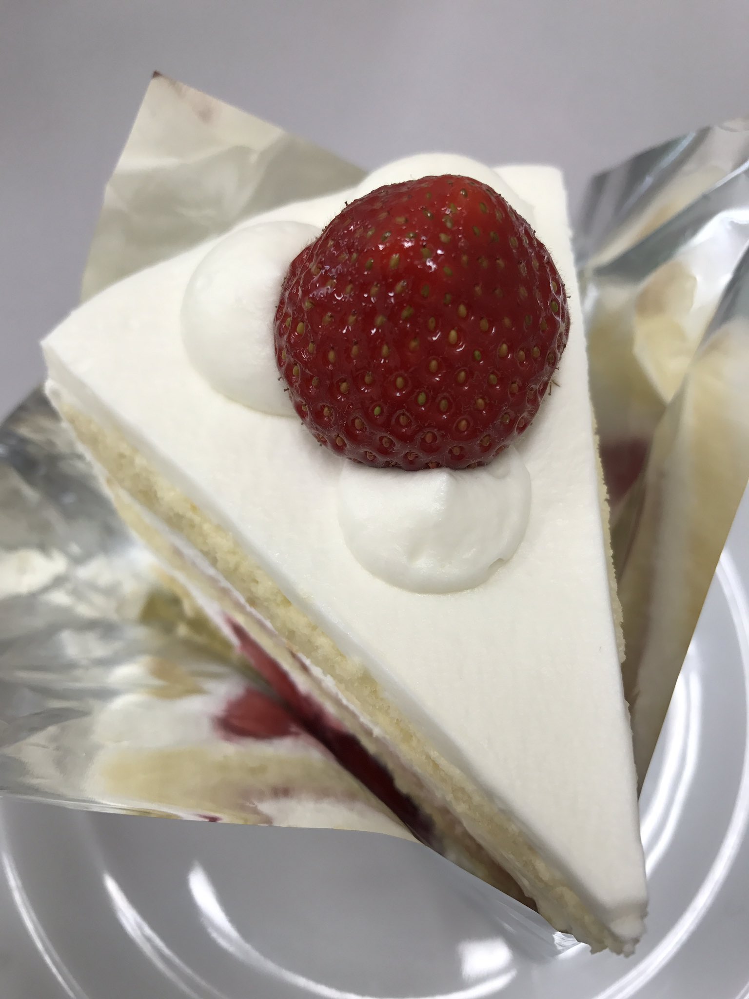 おいでよ郡山 福島県郡山市 P 1024のケーキを食べに 郡山においでよ 想い出の味だなぁ なぜか今は南東北医療クリニックで買えるよ T Co Wjkvxrus9x Twitter