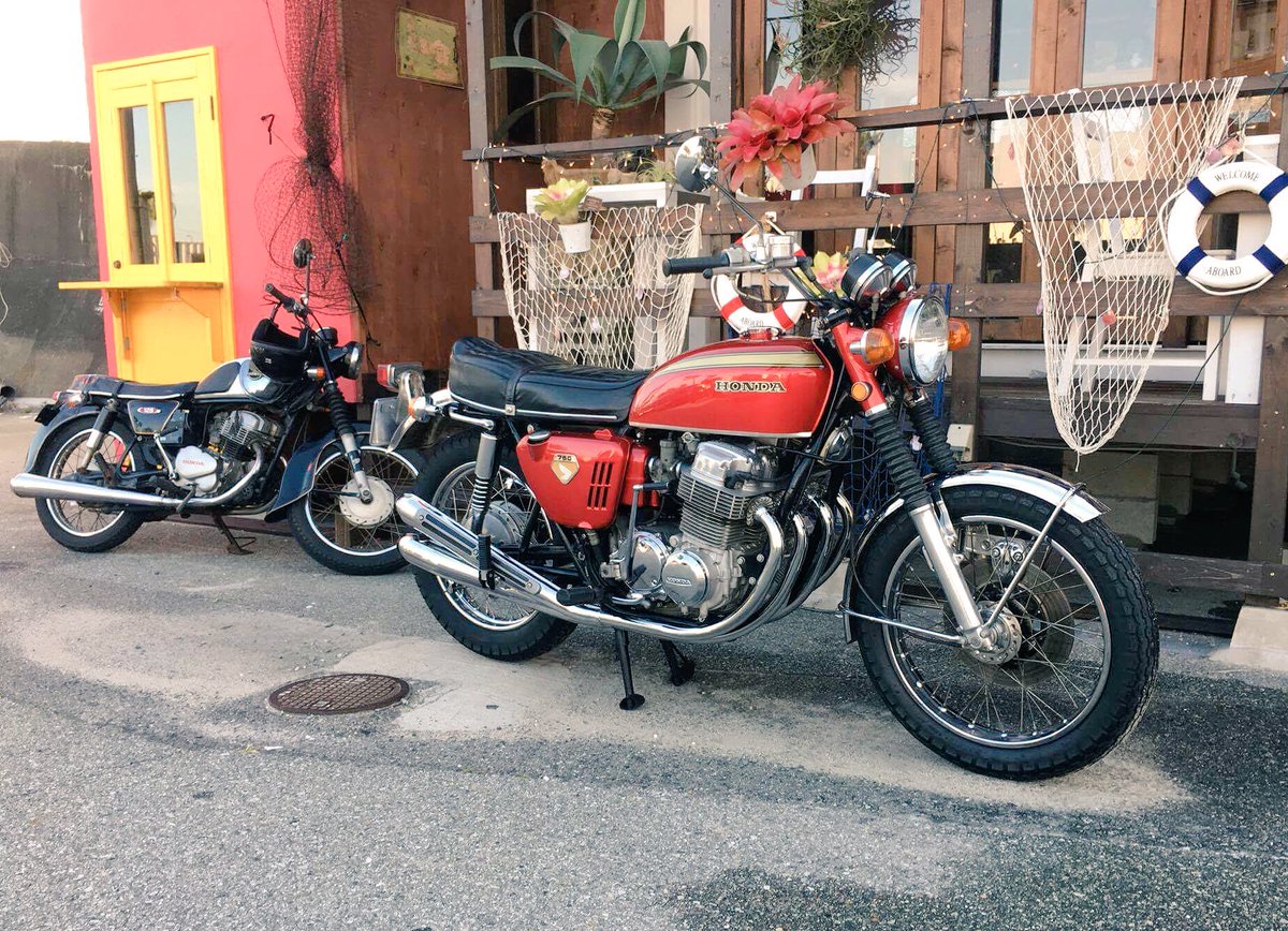 Clayswamp クレイスワンプ Auf Twitter Honda Cb750 1969年 昭和44年式 4000番台のk0砂型エンジン ご来店 クッソ渋い ๑ ᴗ 砂型 Cbナナハン インザシー