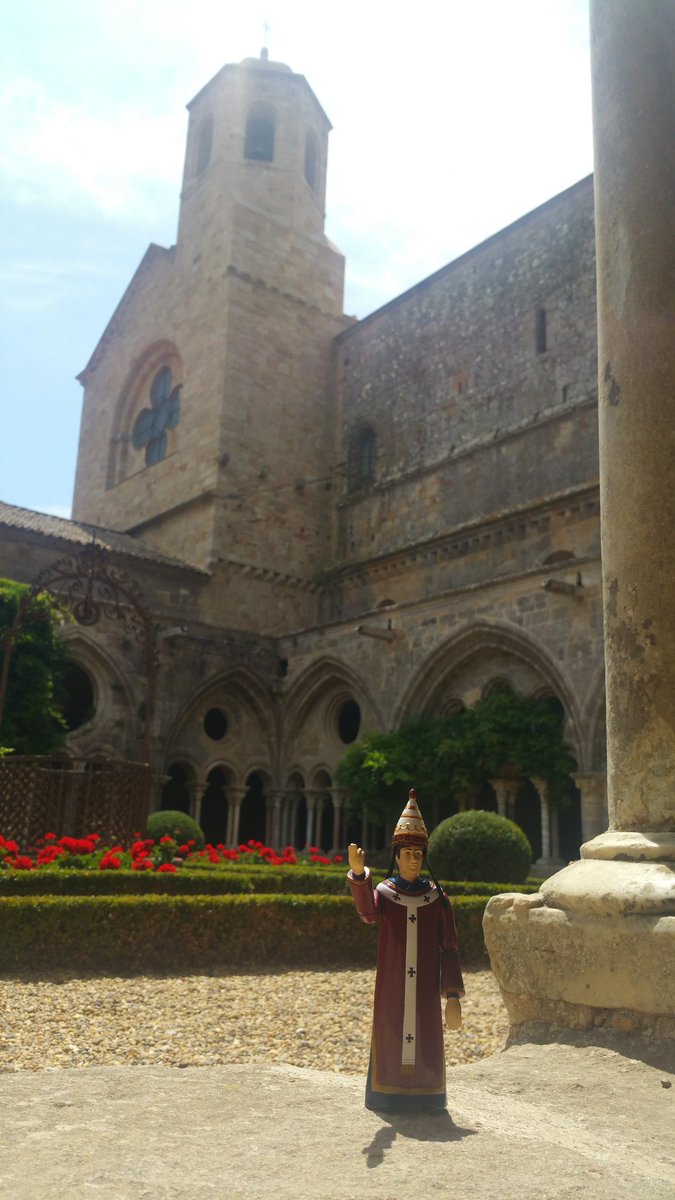 RG1253's tweet photo. @HistoricalTrips Innocent dropping in on his Cistercian mates at Fontfroide. Arnaud Almeric and Gui des Vaux-de-Cernay say Hi too. https://t.co/fRWW1HlclO