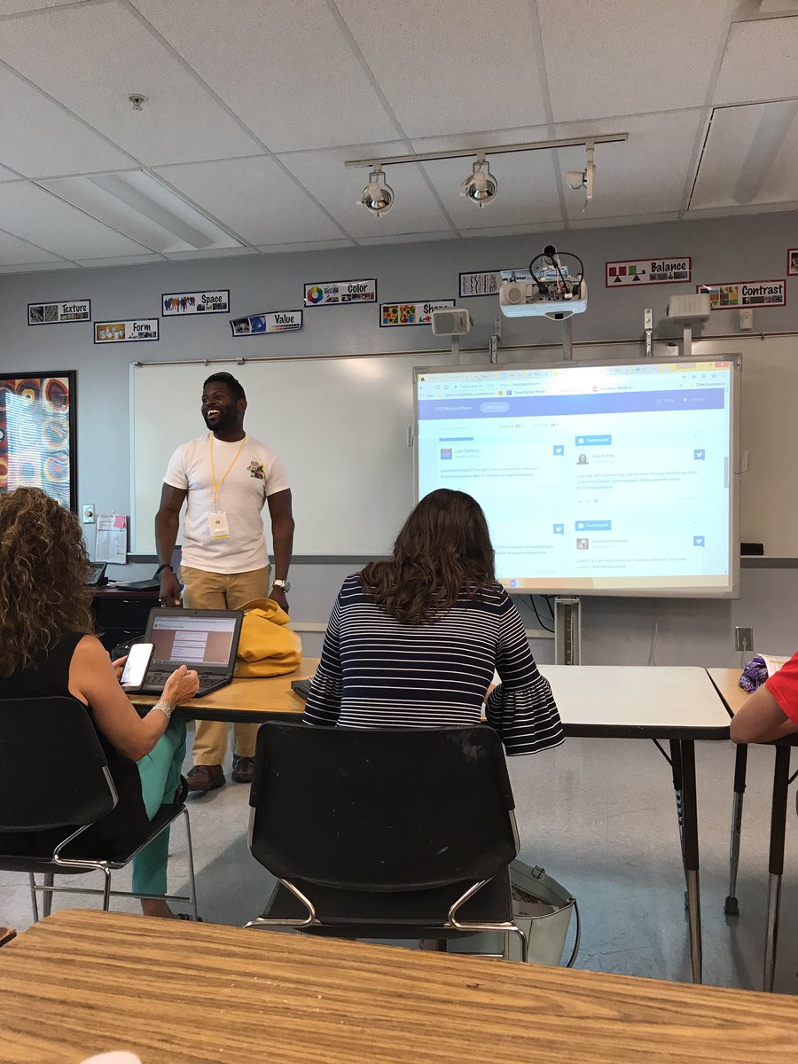 tamelaleah's tweet photo. Thank you @HamiltonParks17 for sharing how to use hashtags to share school vision. #utcmissionvision #2017utc #EWEleadinglearning https://t.co/ahNBa60XIj