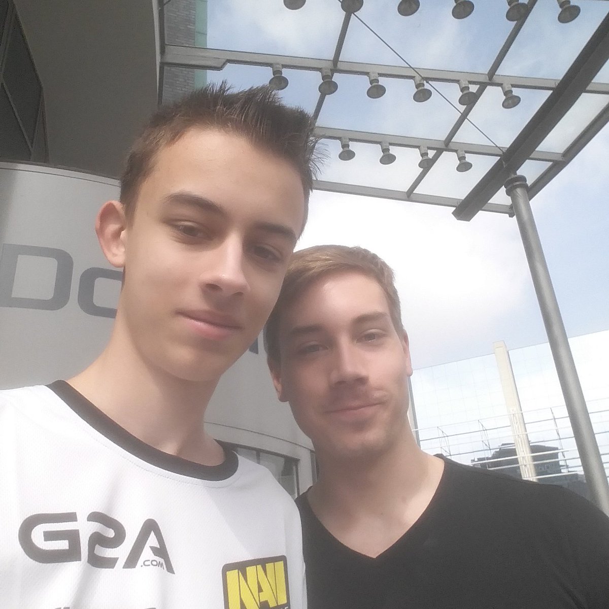 SkinThingsYT's tweet photo. Thanks @Mrtweeday for talking at the eslone ;) https://t.co/931mUdRTzo