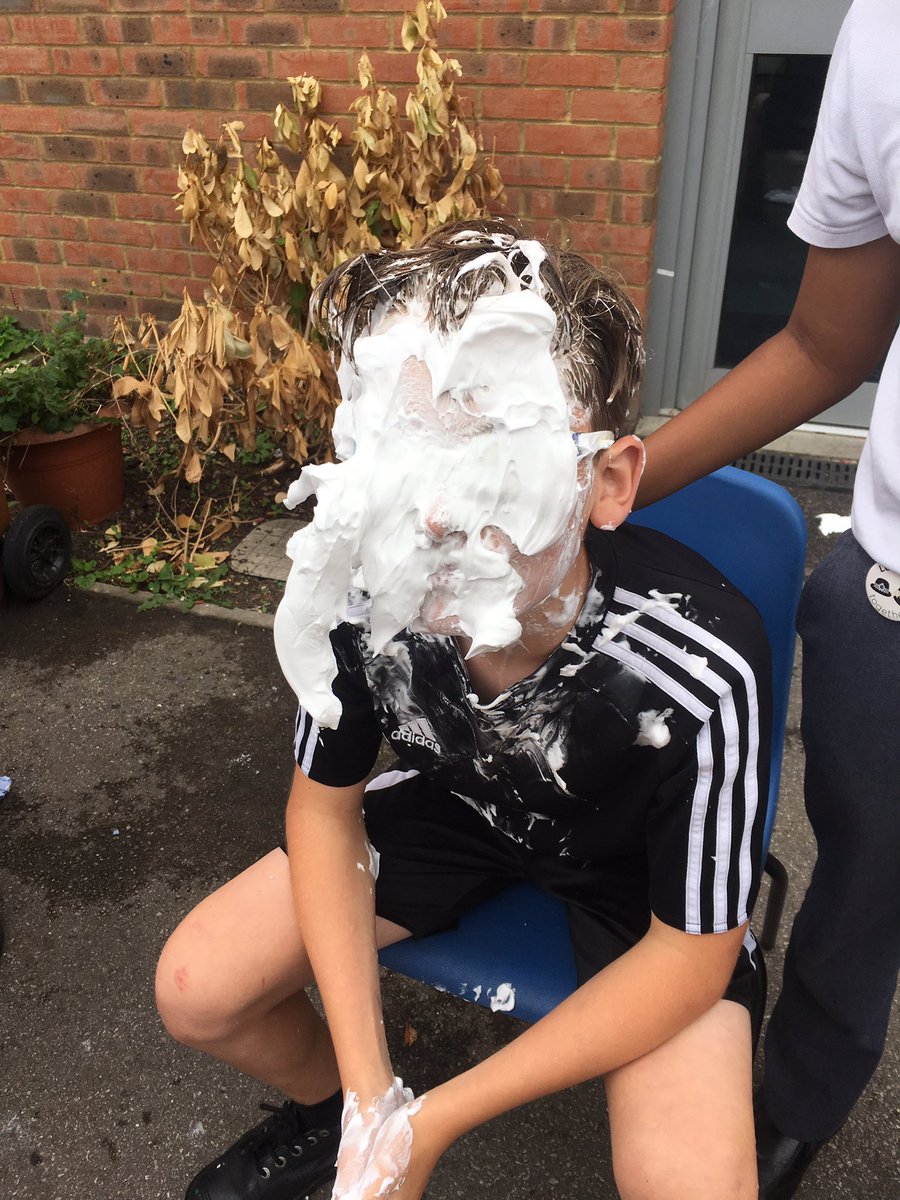 Zoeo18's tweet photo. @UptonPrimary yr6 Enterprise day#foamfun#bring the community together. https://t.co/j4AtHBVExA
