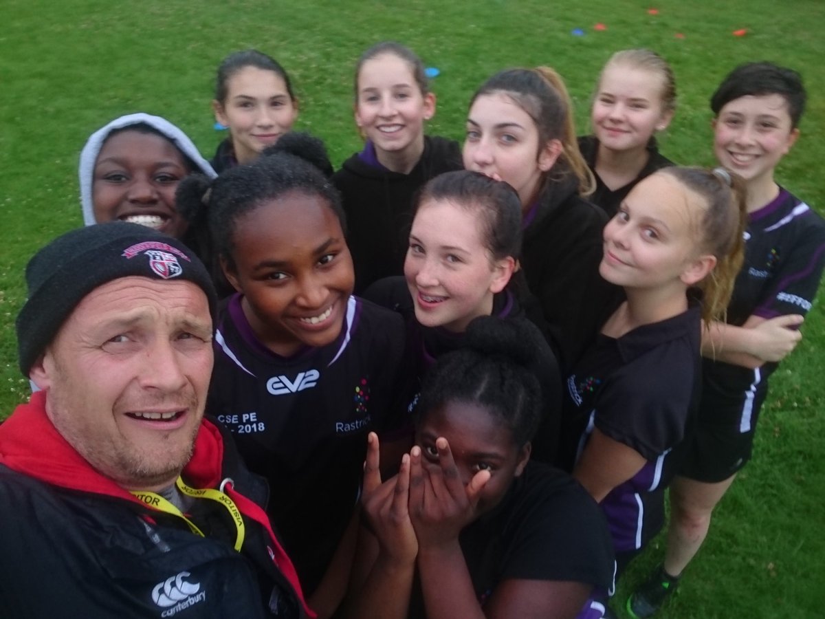 kelly700_kelly's tweet photo. @RastrickSports @WestRugbyRFU @RugbyRoses 
Last after schools rugby session with the rastrick roses 🌹 today. Gunna miss them all. https://t.co/pmySasQFkd