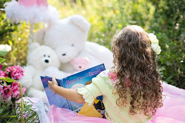 yourMDL's tweet photo. How to raise a reader... https://t.co/PN7mef44IU https://t.co/iKvFmlyaCE