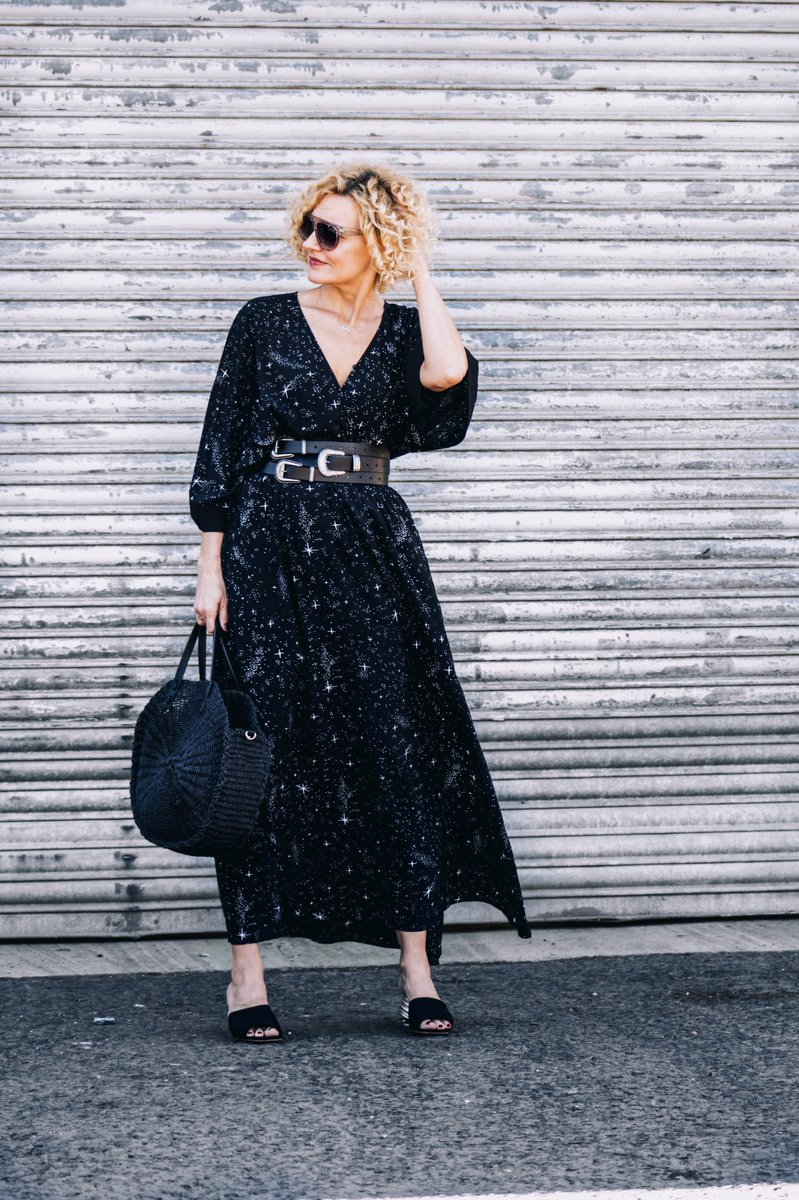 VensWifeStyle's tweet photo. Stars everywhere ⭐️ more on my blog https://t.co/2m0UPPOLzL #stars #galaxy #starryprint @WeAreThirtyPlus https://t.co/PMrdS2TGLN