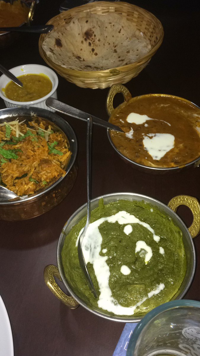 donajones82's tweet photo. Home comforts!! #tigerbeer #indian #curry #paneer https://t.co/CAqF9cXbQJ