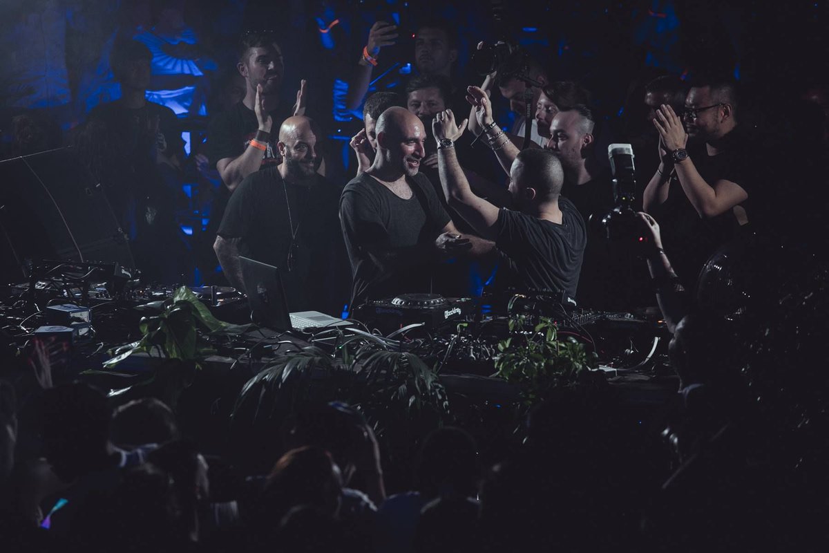 viciousmagazine's tweet photo. Capriati Invites llena la Loud Contact Area la tarde del sábado de la Off Week https://t.co/meWa0IimPr @loudcontact #viciousxoffweek https://t.co/FEK7rzE5Di