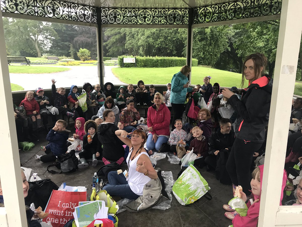 windmill3P's tweet photo. It was wonderful and wet day at Roundhay Park today but we loved it! @Windmill1W @Windmill1W https://t.co/uBA44eQqMa