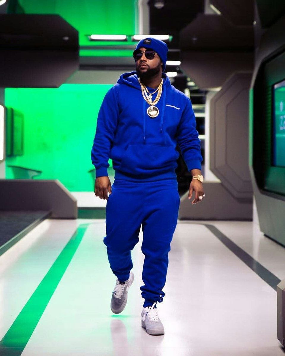 familytreeworld's tweet photo. New Minimalistic Tracksuits available for purchase now .@Shop_FamilyTree!!! Availble in 4 colours!!! Get yours before they sell out 🔥🔥🔥🔥🔥 https://t.co/QQaFuyIxWi
