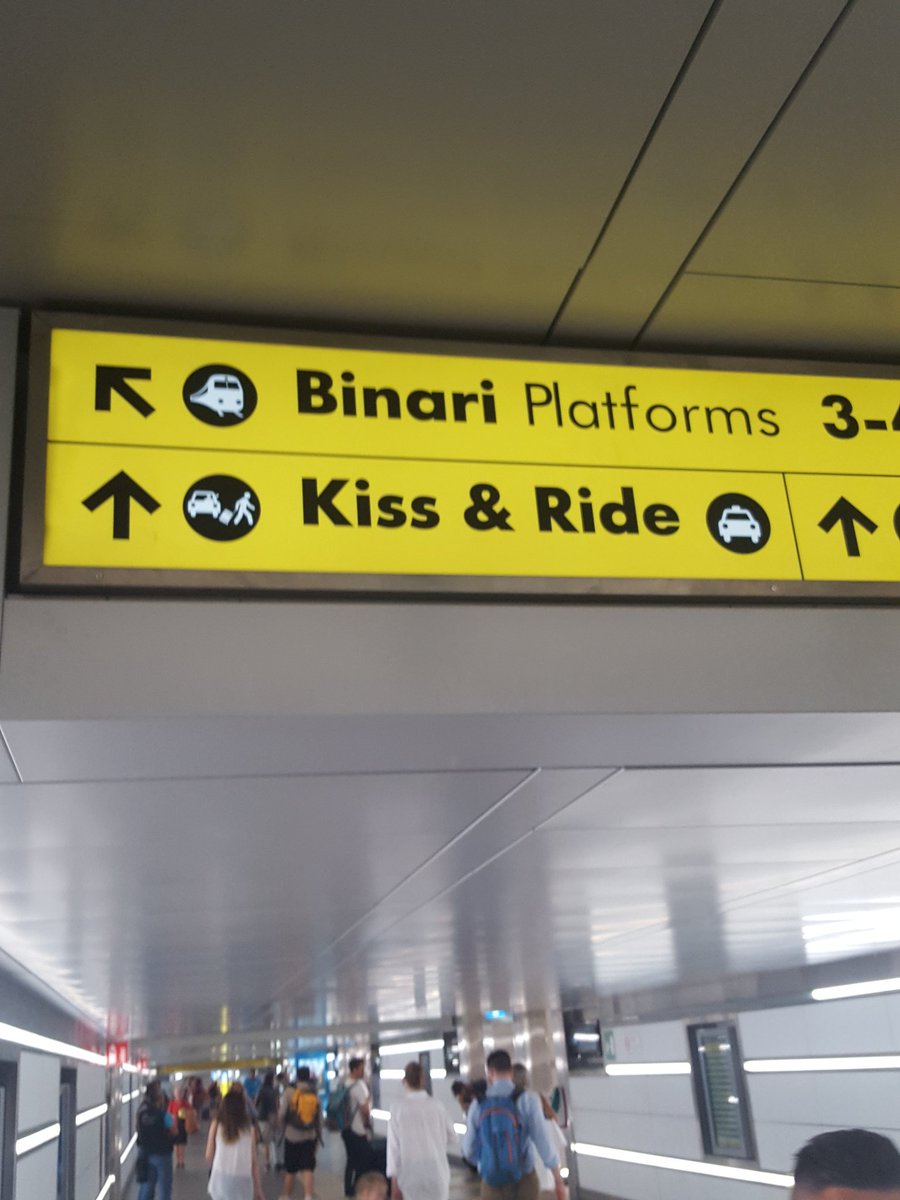 science_ronnie's tweet photo. En route to #Urbino for #USSP2017 - is this a new way Italians pay for transport or has always been the way... #Italy #wheresmychange https://t.co/iaS9FyKwwk