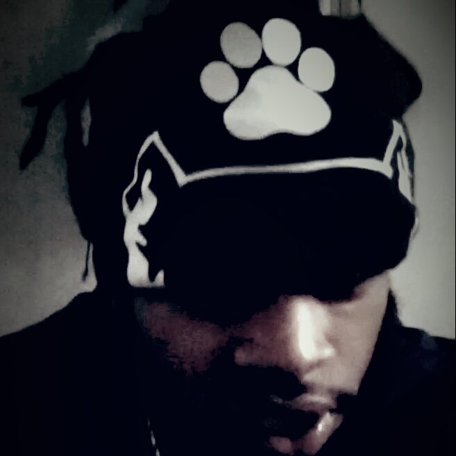 getCuddy_'s tweet photo. #NewProfilePic #SDMg๐พ #SlumDoggMusikgroup #getCuddy https://t.co/SnOWILKzIN