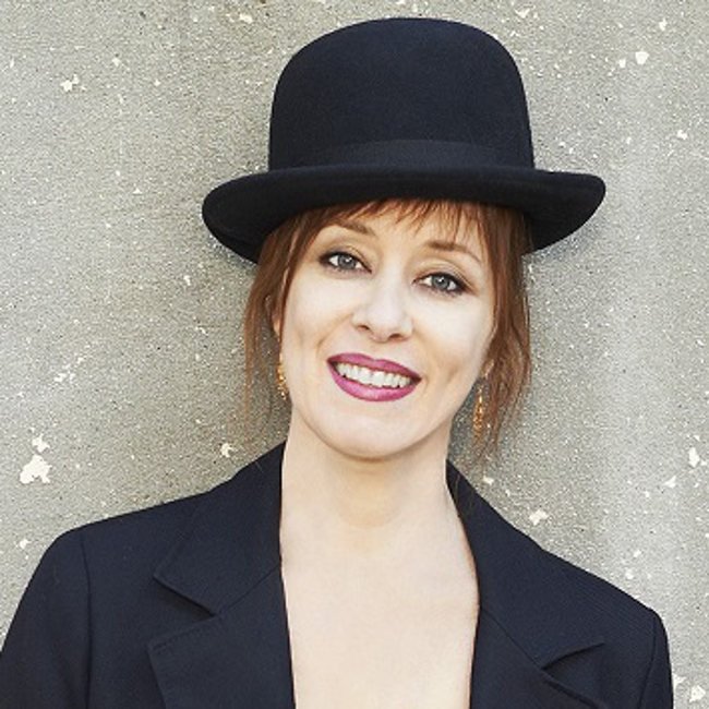 Happy Birthday à Suzanne Vega née le 11 Juillet  1959 à Santa Monica. 