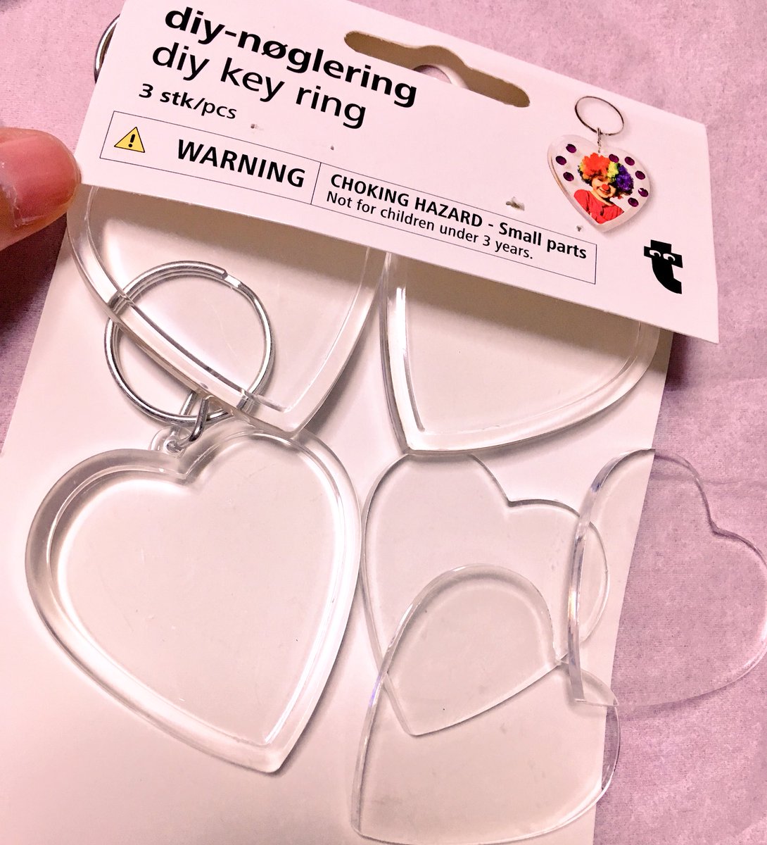 きゃしー フライングタイガーで買ってきた自家製キーホルダーキット 安かったから完全に勢いで買った 何詰めよう T Co Z8rmy0hh Twitter