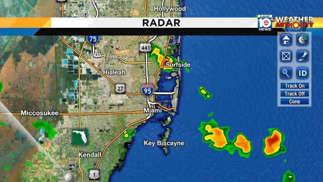 Some showers moving onshore keep that rain handy! https://t.co/4cJl6OEoIj