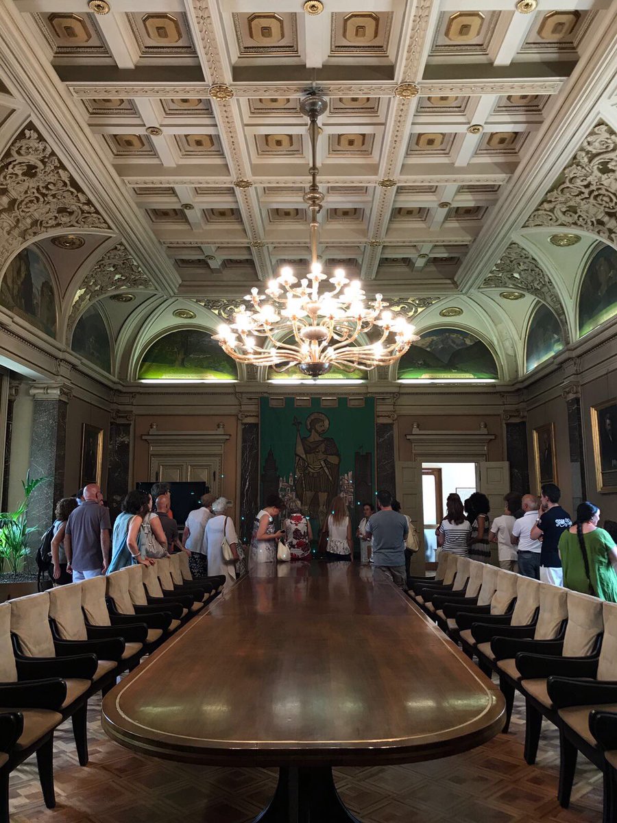 #oggi alle 17 #visita #speciale: #contemporarylocus12 + #cameradicommercio. 
Da non perdere!!