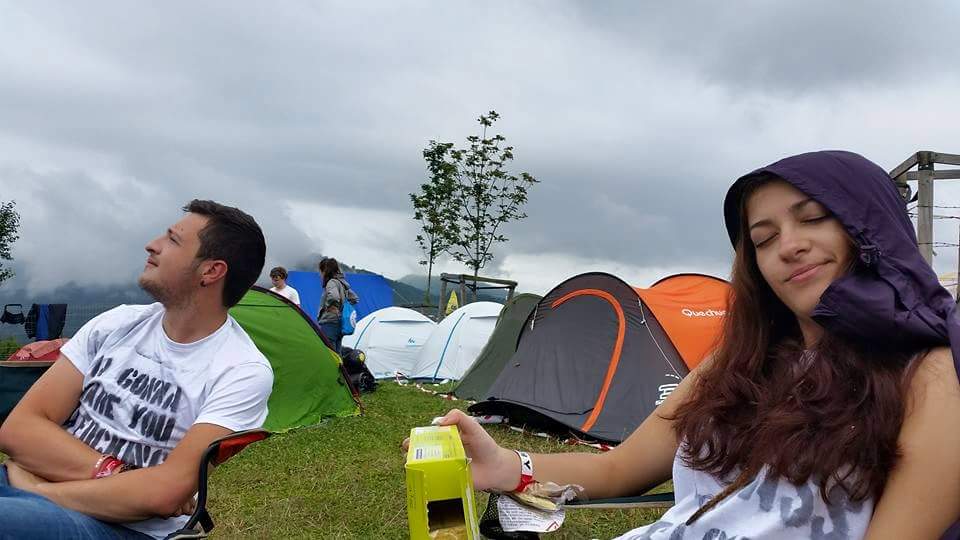 AlbertoSMolina's tweet photo. Hace 2 años... El día Muse 😍 #BBK15 @hannaytal https://t.co/J4rjPg3oo2