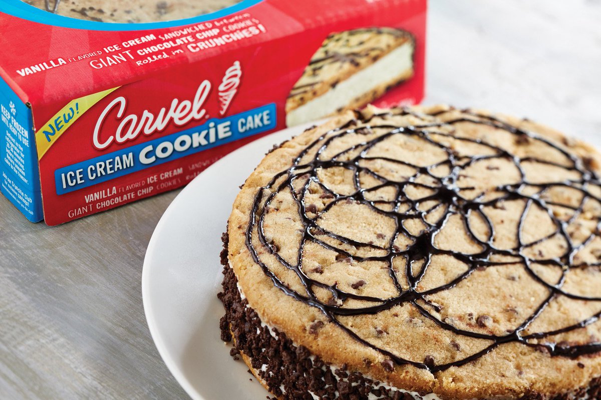thefoodpeople's tweet photo. America's first retail #icecream franchise @CarvelIceCream debuts its new Ice Cream Cookie Cake. #foodwatching β https://t.co/7QVvWm7A17 https://t.co/9jSLbv19kS
