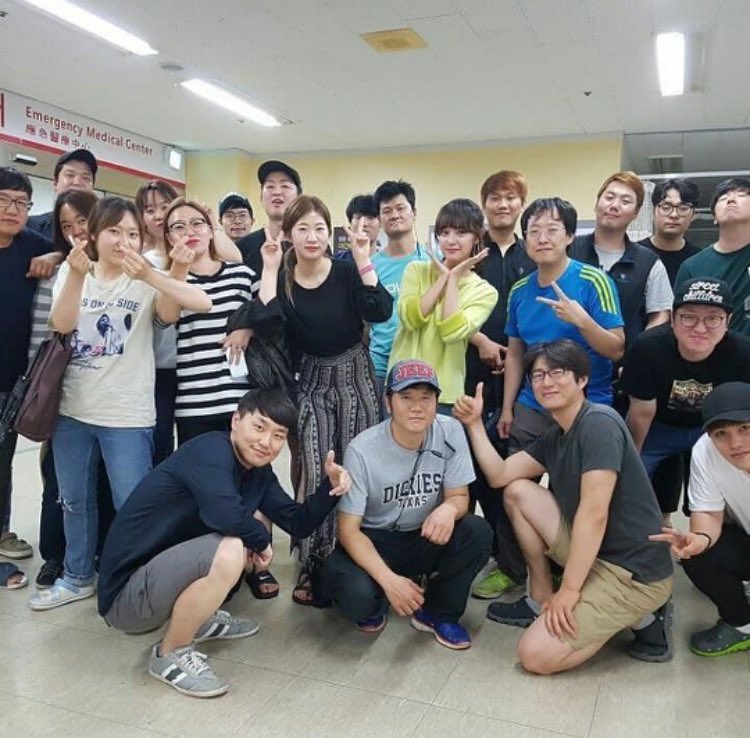 ffmwsource's tweet photo. #kimjiwon with #FightforMyWay team.

#parkseojoon #쌈마이웨이 https://t.co/mehtJWoKpI