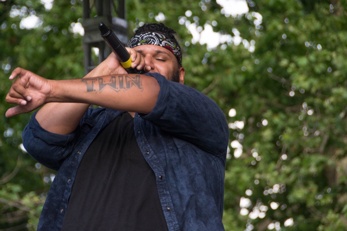 ReignCreativity's tweet photo. Fvrthr from NYC to Philly stage @ the 1st Annual Stop The Violence festival hosted by Single Rose #freereignignitecreativity #Rosefest17 https://t.co/B6Hfr5mspP