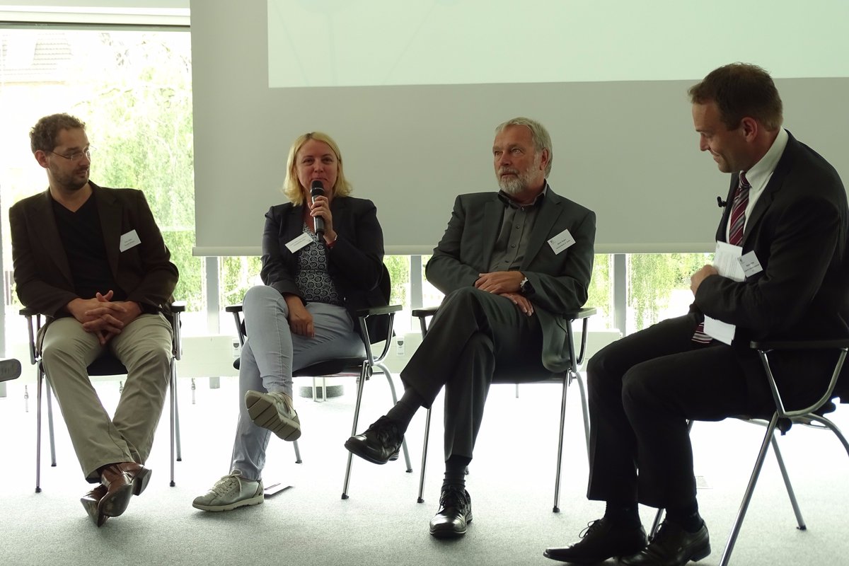 InnoDigicraft's tweet photo. Podiumsdiskussion bei der #Innovationskonferenz von #InnoDigicraft #Aachen https://t.co/FFxPLvA1uO