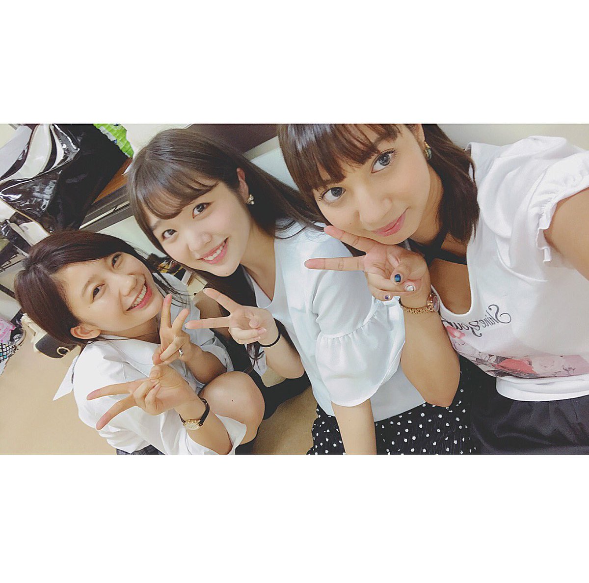 稽古終わりっ！仲良しトリオ📷
休憩時間にやった優香ちゃんラインライブも楽しかった😂❤️

明日は久々のお休みだ〜イェーイ！！

#ギャル卒！！
#エイジアプロモーション
#小倉優香 ちゃん
#牧野紗弓 ちゃん https://t.co/JF8etJ9k5c