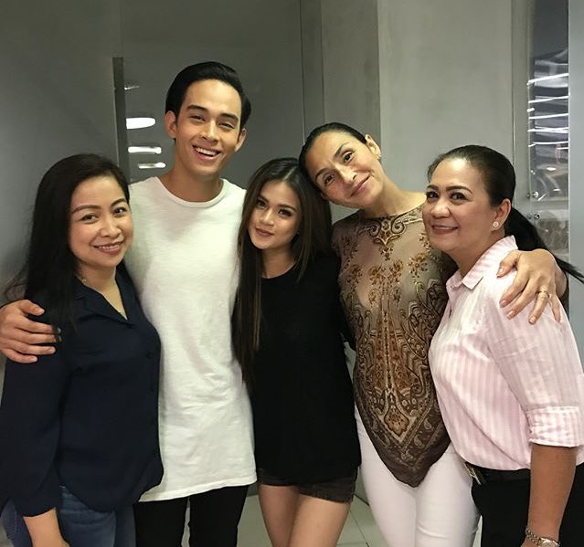 xxLFelip's tweet photo. Friends for life!!! @MissMarisRacal @loyzagadiegs © tita @Purple_FranU https://t.co/p5qaplHxAD