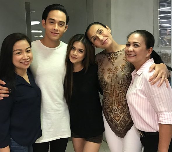 xxLFelip's tweet photo. Friends for life!!! @MissMarisRacal @loyzagadiegs © tita @Purple_FranU https://t.co/p5qaplHxAD