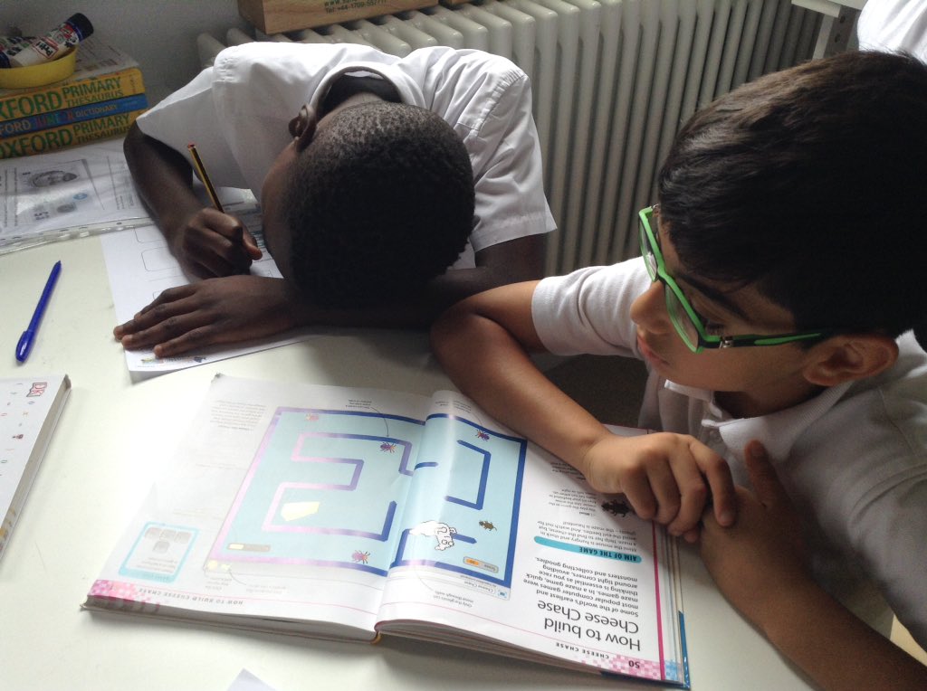 RFitzroyAcademy's tweet photo. #aztecclass #RFACodingWeek #welovecoding #computing Year 4 are designing games! @scratch @ScratchEdTeam https://t.co/nq0GhY6CN7