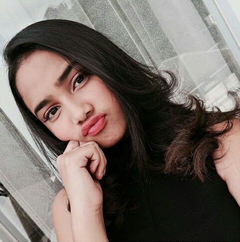 Jauh dari sang kekasih itu emng bner gk enak yah,,,,