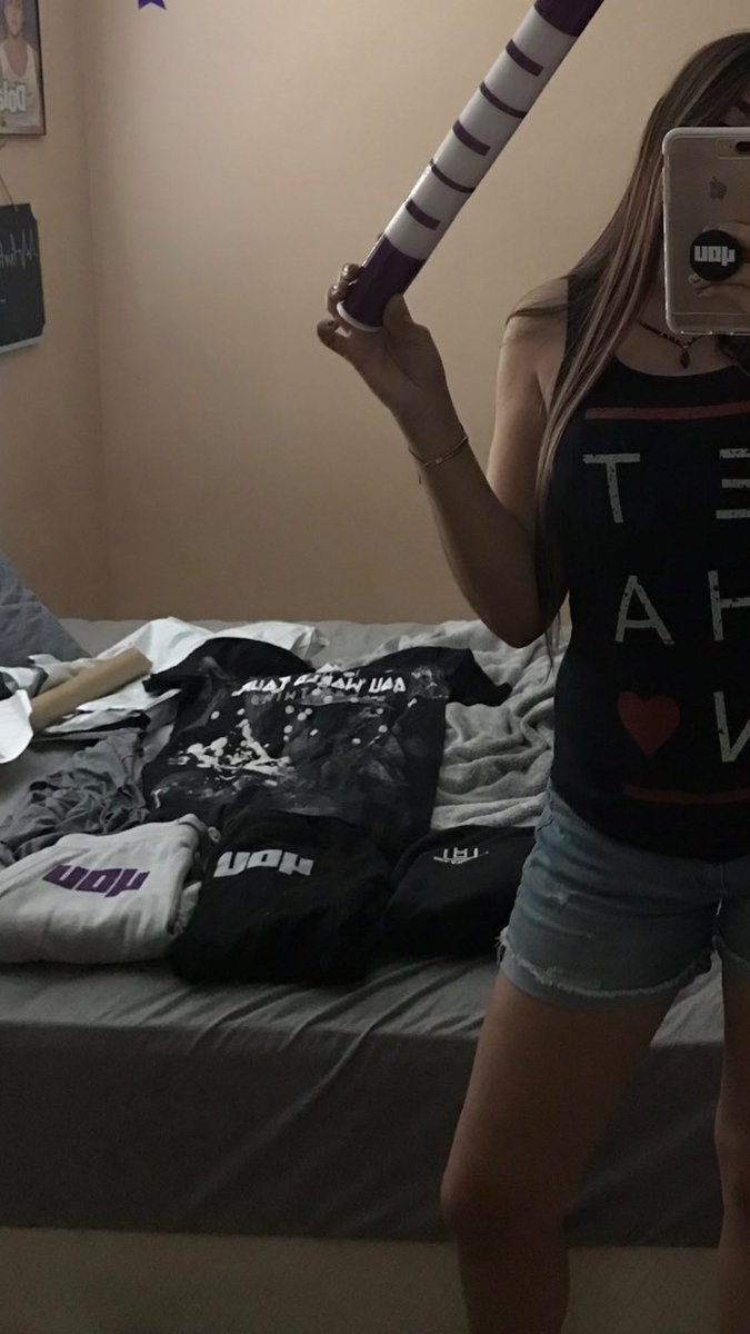 stel@voor je hebt alle merch-