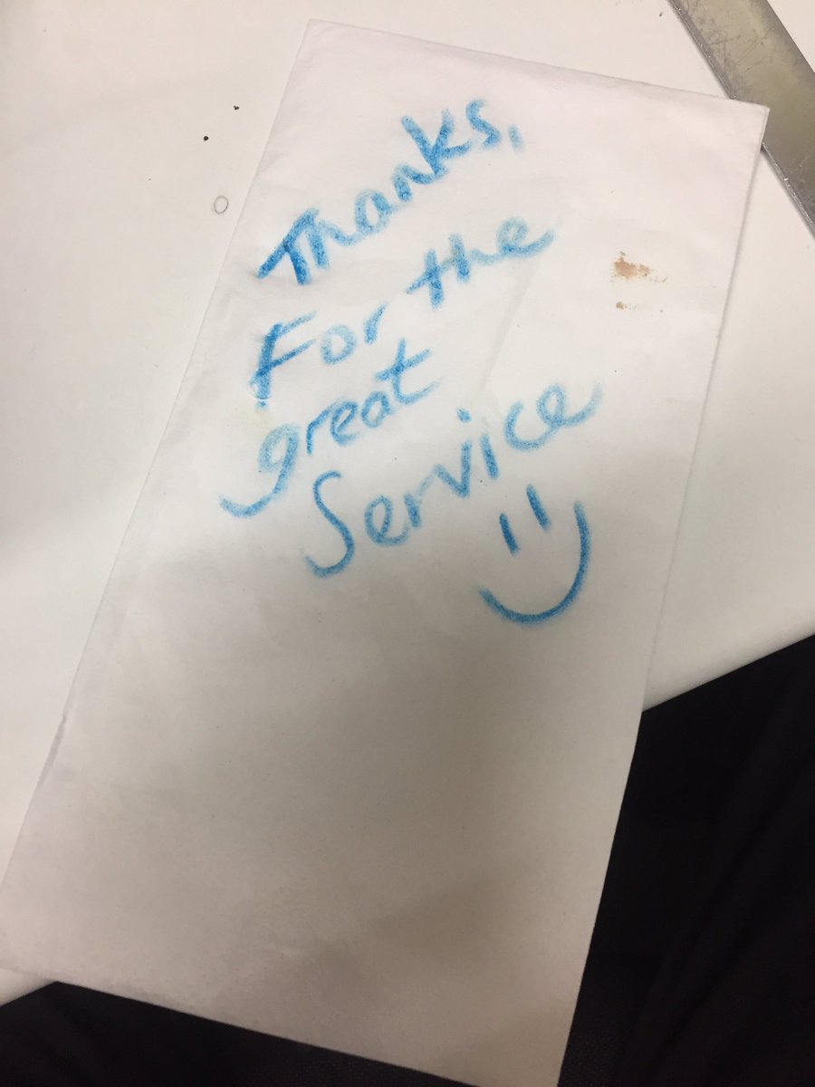 The girls last night working their magic to SUGM! Another happy guest. <a href="/JoGolding6/">Jo Golding</a> <a href="/WeAreSUGM/">WeAreSUGM</a>