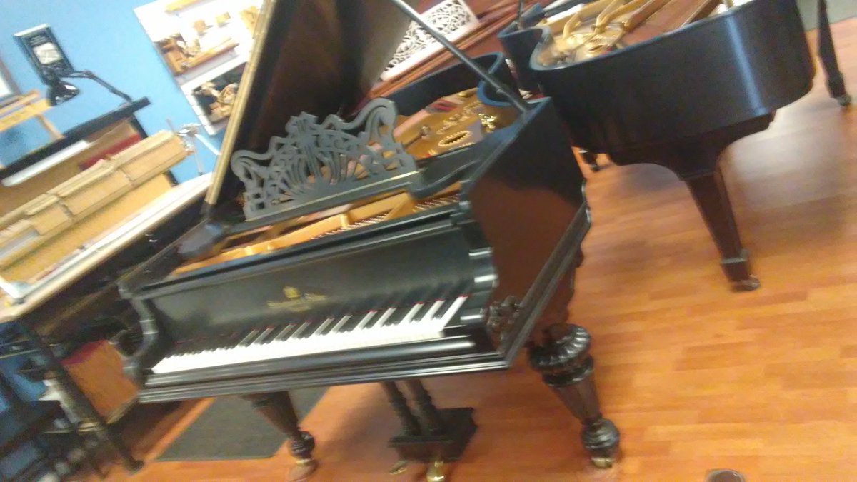 Illos Pianos (illospianos) Twitter