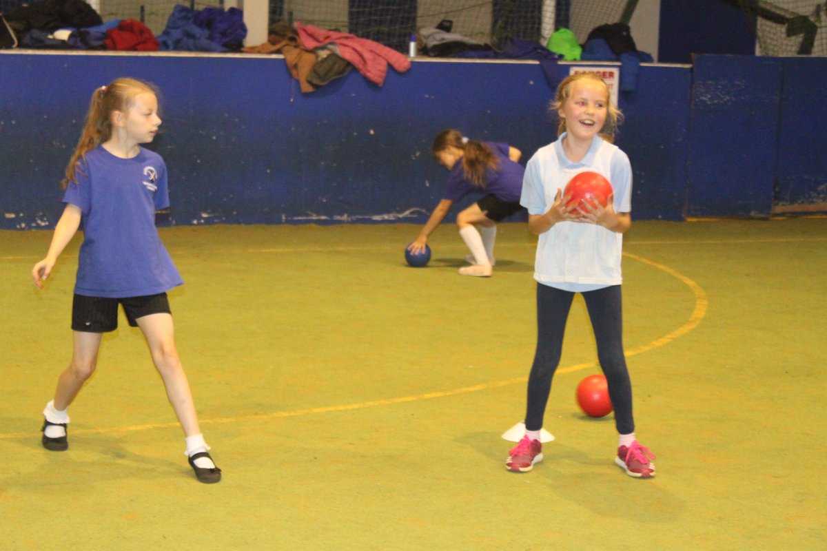 BRFCTrust's tweet photo. A fun afternoon as St Paul's Feniscowles + @standrewscep enjoy a @KinderSportUK #MoveAndLearnProject football, handball + dodgeball event https://t.co/cHf63KOcbe