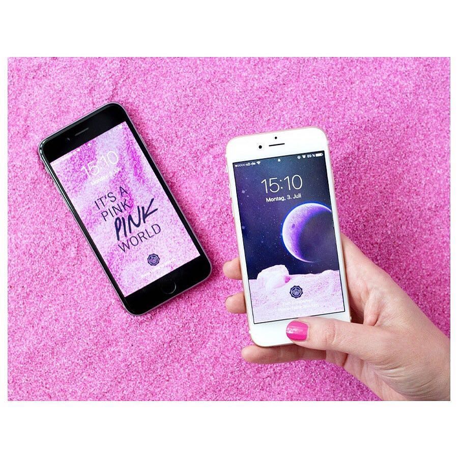 glossybox_de's tweet photo. Je grauer das Wetter, desto farbiger wird unser Alltag! Habt ihr schon unsere Wallpaper im Juli entdeckt? #pinkpinโฆ https://t.co/vM7RINLG4I https://t.co/yyVO454bYU