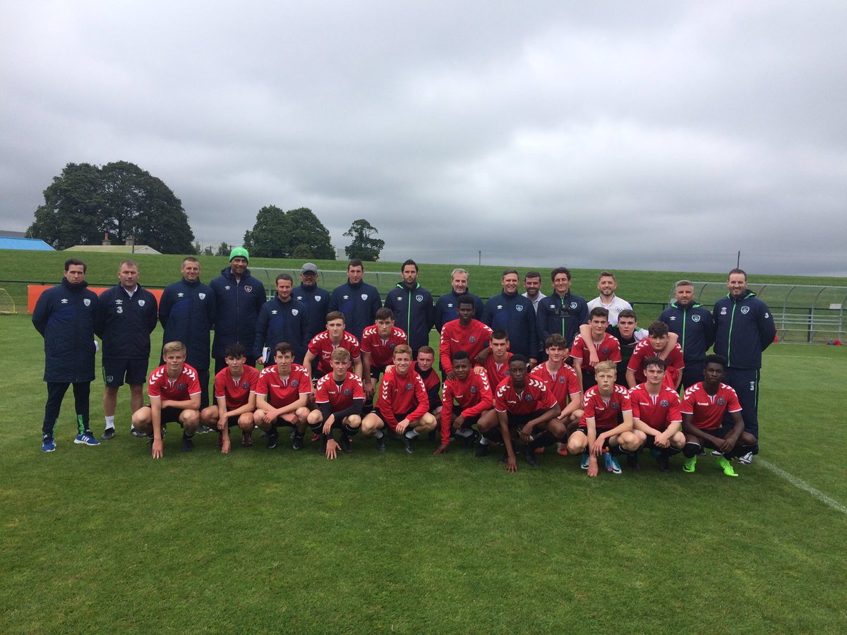 CraigSexton1's tweet image. @bfcdublin u16 &amp;amp;u19 players here with @FAICoachEd Pro licence coaches after coaching practice today , fantastic as always ! #prolicence