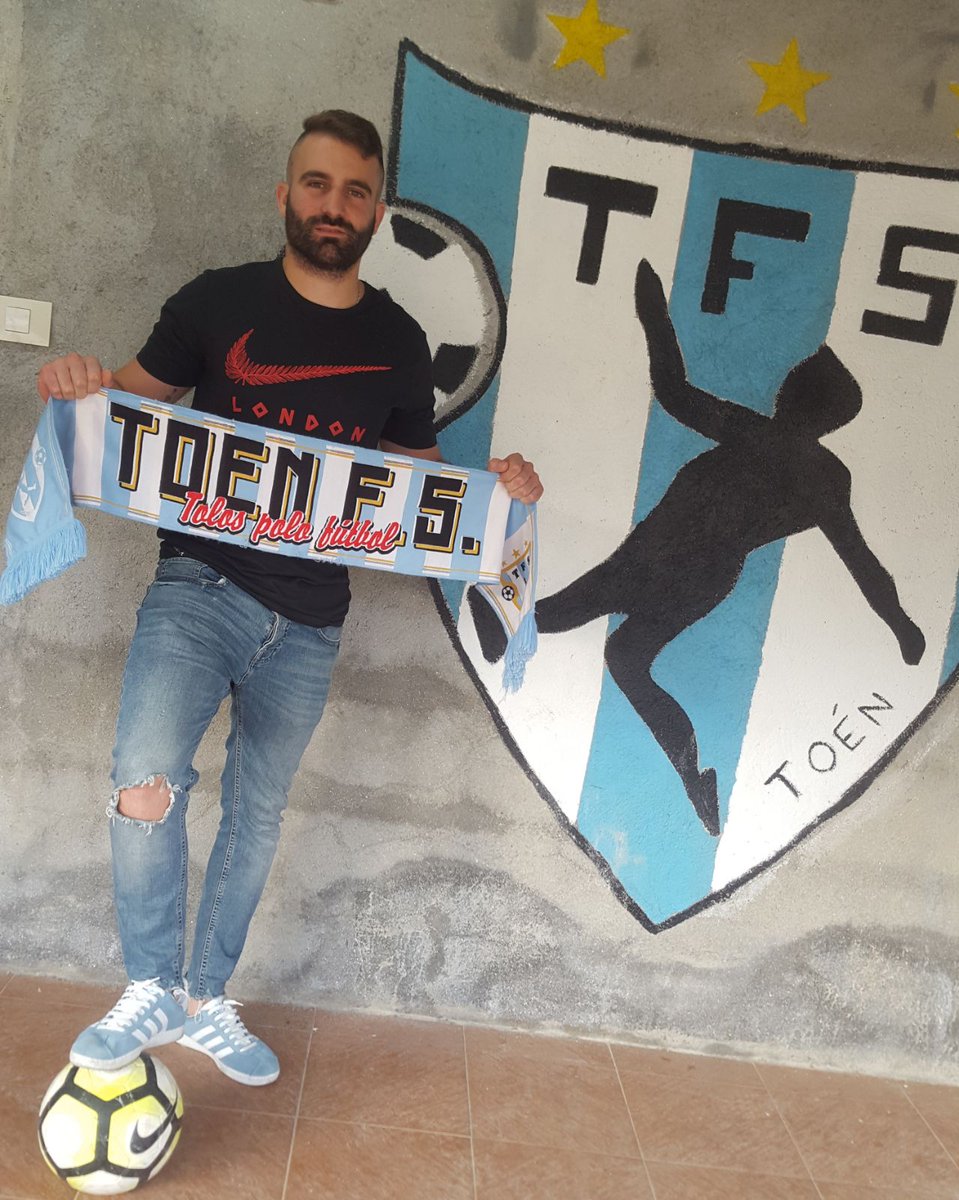 ToenFS's tweet image. Y seguimos de renovaciones en este caso es nuestro veterano lateral diestro pablo sequeiros, con esta serán ya tres temporadas con nosotros!