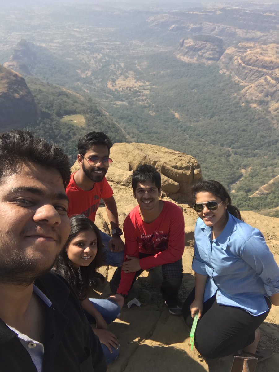 Nabil_Memon's tweet photo. From LtR. TheCloser,Techy,Leader,Joker and EmotionalOne.Combination of these flavours makes us the DreamTeam. @ComedyCentralIn #SuitsOnCC https://t.co/s2ZacHimIA